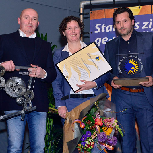 Joop, Henri en Rianne Kastelijn van De Brug Timmerfabriek Son B.V. 